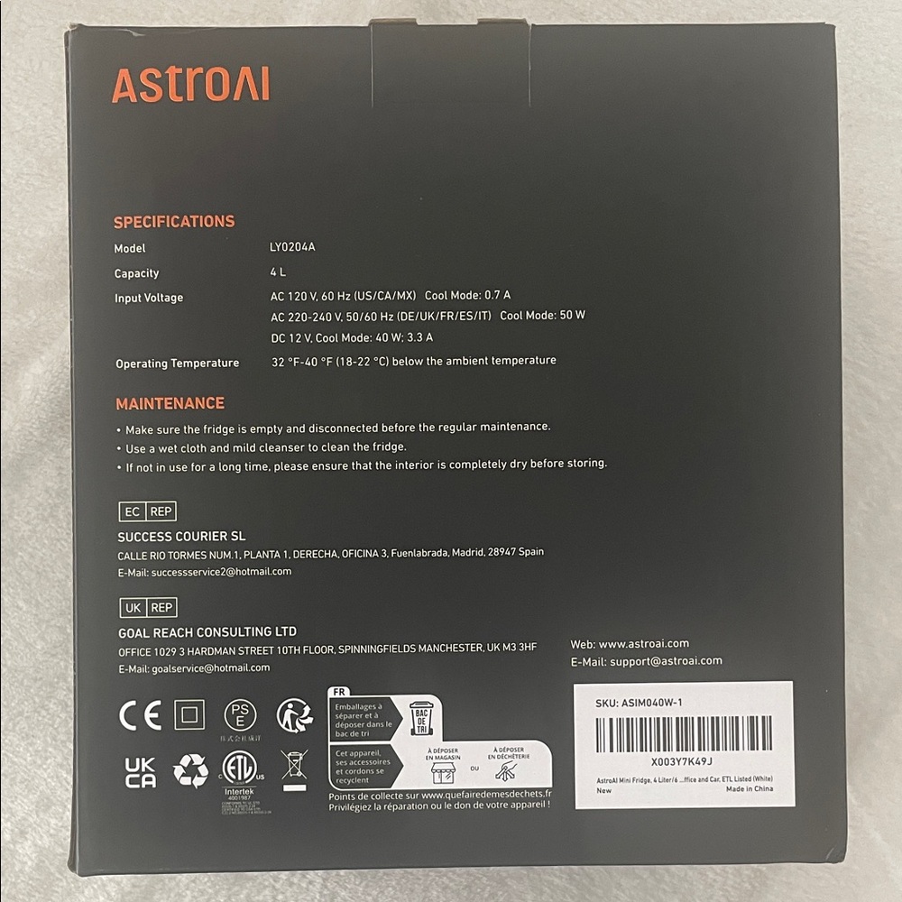AstroAI White Mini Fridge - Picture 3 of 4